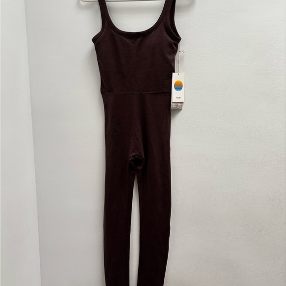 Vuori Halo Essential Jumpsuit in Mahogany Heather size XS - Picture 2 of 14